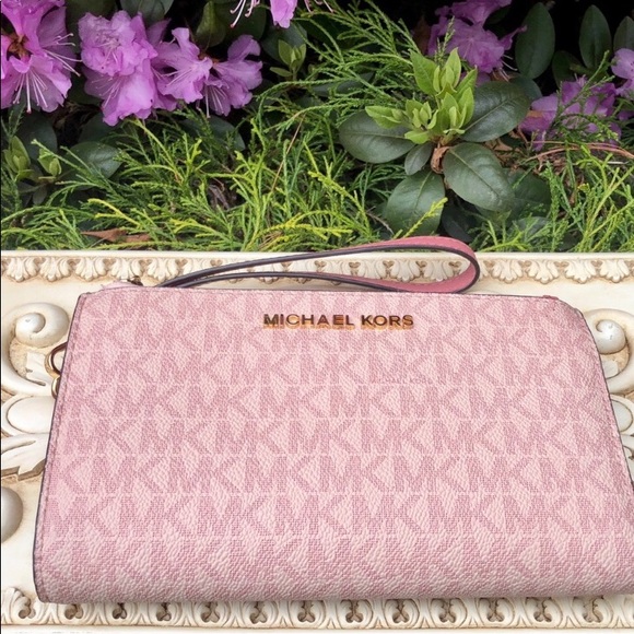 Pink Michael Kors Wristlet - Picture 1 of 8